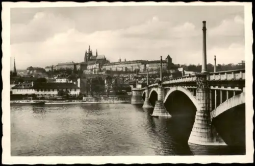 Burgstadt-Prag Hradschin/Hradčany Praha Hradčany und Brücke 1930