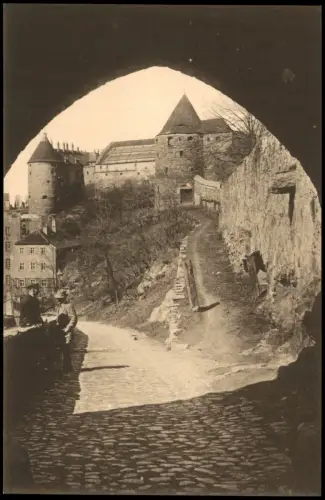 Bautzen Budyšin Blick durch das Mühlentor - sitzende Männer 1915