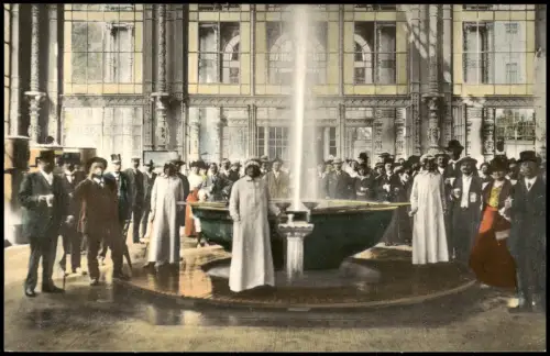 Postcard Karlsbad Karlovy Vary Der Sprudel. Frauen Besucher 1915