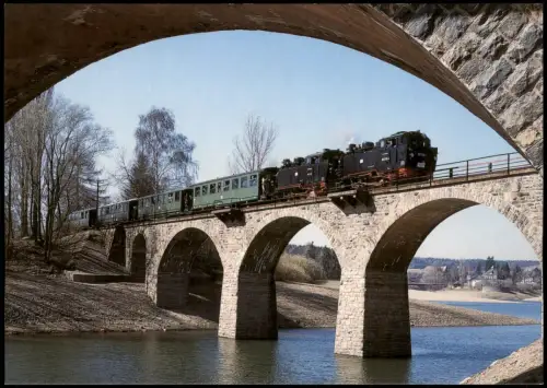 Weißeritztalbahn Personenzug auf der Malterbrücke bei Malter Sachsen 2003