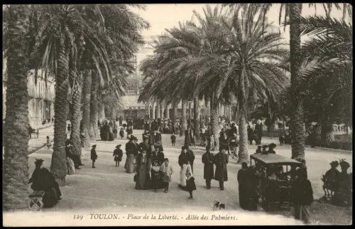 CPA Toulon Place de la Liberté. Allée des Palmiers. 1913