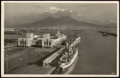 Neapel Napoli Die K. d. F.-Flotte an der Stationi Marittima Dampfer 1939