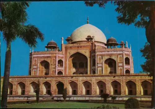 Postcard Agra आगरा ( آگرا ) Taj Mahal 1985  gel. India Stamps
