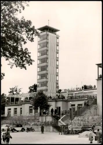 Ansichtskarte Köpenick-Berlin Müggelturm zur DDR-Zeit, Autos, Motorrad 1955