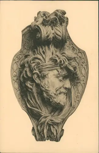 Berlin Zeughaus Maske eines sterbenden Kriegers bekrönung im Lichthof 1918