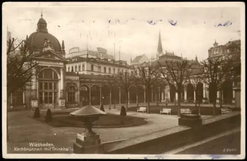 Ansichtskarte Wiesbaden Kochbrunnen mit Trinkhalle 1930