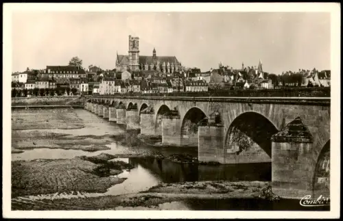 CPA Nevers NEVERS (Nièvre) Vue Générale Brücke Pont 1940