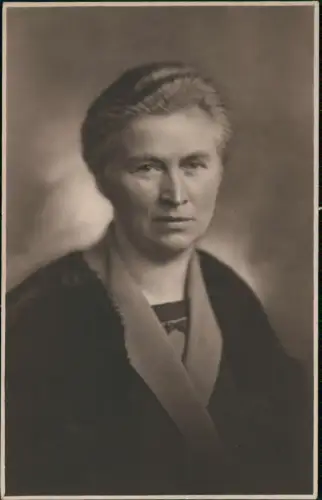 Foto  Menschen / Soziales Leben - Frau Porträt 1934 Privatfoto