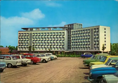 Klink (Müritz) FDGB-Erholungsheim "Herbert Warnke" mit Parkplatz 1986