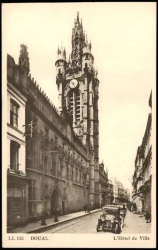 Douai Dowaai L'Hôtel de Ville, Straßen-Ansicht mit Oldtimer Auto 1920