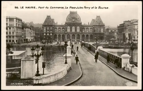 Le Havre Pont du Commerce, La Place Jules Ferry et la Bourse 1943