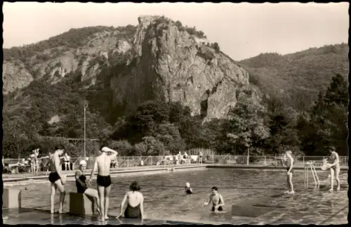 Bad Münster am Stein Ebernburg Schwimmbad belebt Forokunst 1962