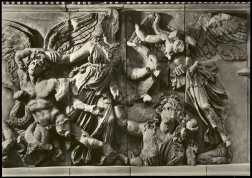 Ansichtskarte Berlin Kampf der Athena gegen Alkyoneus Relief 1968