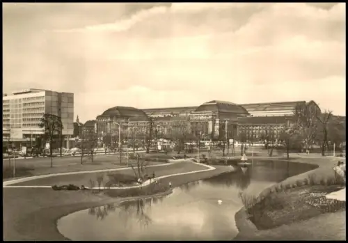 Leipzig Messestadt zur DDR-Zeit Hauptbahnhof und Hotel Stadt Leipzig 1967
