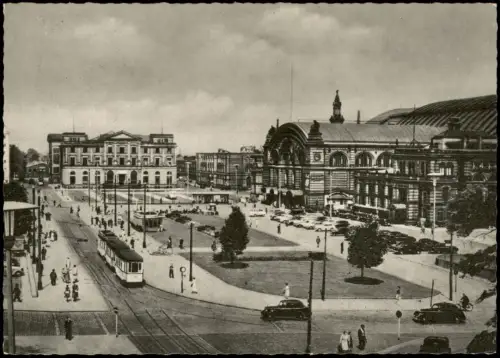 Bremen Hauptbahnhof mit Vorplatz Verkehr mit Tram Straßenbahn 1950