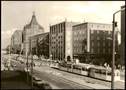 Ansichtskarte Rostock Marienkirche in der Langen Straße Tram 1970