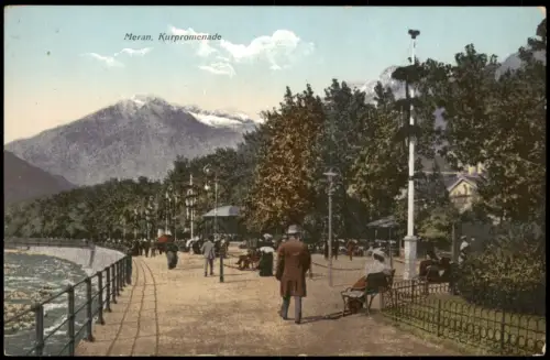 Cartolina Meran Merano Kurpromenade, Leute Spaziergänger 1910