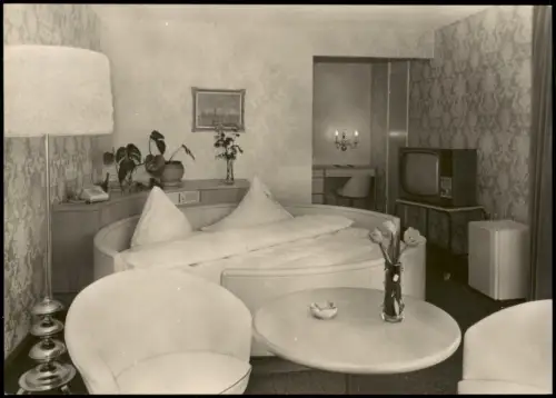 Warnemünde-Rostock Hotel Neptun Warnemünde Italienisches Zimmer Innen  1983