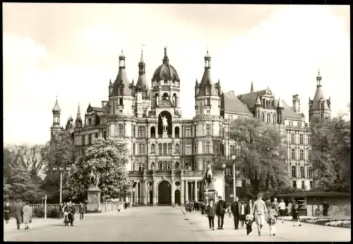 Ansichtskarte Schwerin Schweriner Schloss zur DDR-Zeit 1975