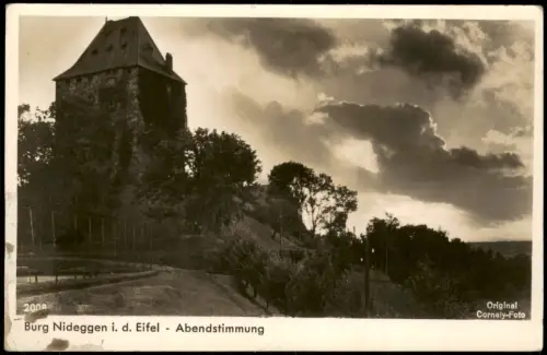 Nideggen (Eifel) Burg in der Eifel, Stimmungsbild Abendstimmung 1958