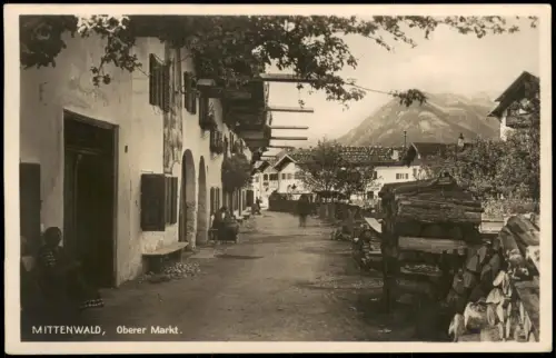 Ansichtskarte Mittenwald Obermarkt Frauen vor den Häusern 1929