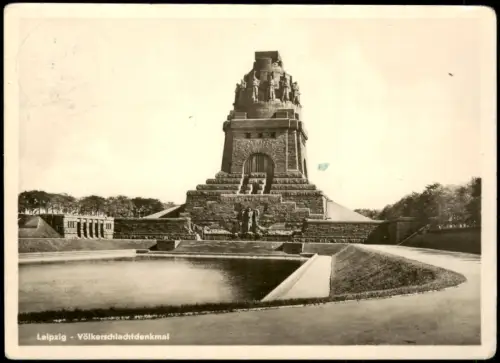 Ansichtskarte Leipzig Völkerschlachtdenkmal zur DDR-Zeit 1957