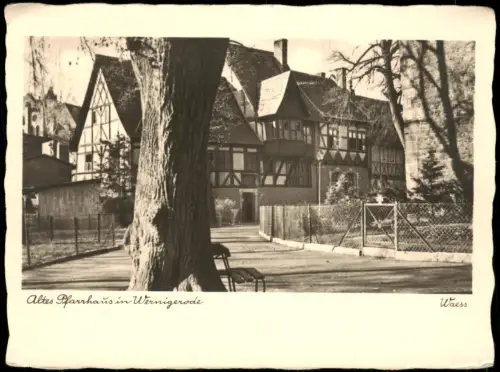 Ansichtskarte Wernigerode Partie am alten Pfarrhaus 1950