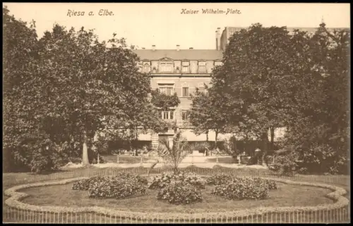 Ansichtskarte Riesa Kaiser Wilhelm-Platz. Park Geschäft 1913