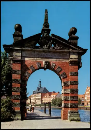 Ansichtskarte Emden Stadttor und Rathaus 1975