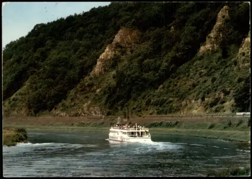 Passagierschiff Fahrgastschiff WESERBERGLAND auf der Weser 1972