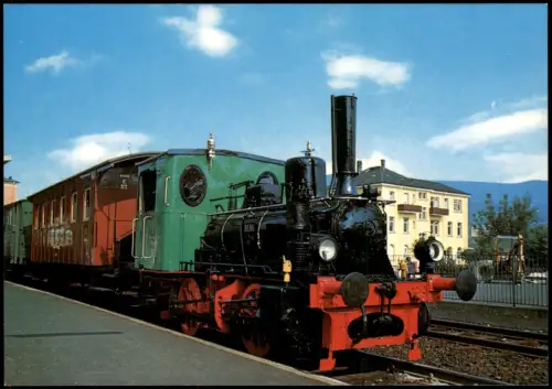 Neustadt an der Weinstraße   Lokalbahnlokomotive Berg im Hbf 1976