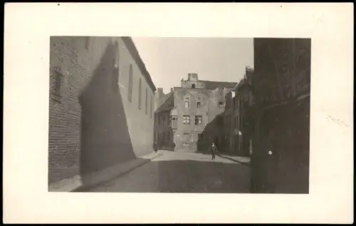 Düren Altenteich mit Haus Bongart (Gewandhaus) und Kapuzinerkirche 1930