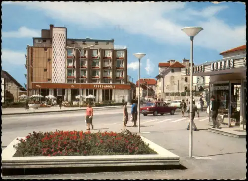 Postcard Adelsberg Postojna Hotel Kras und Straßenpartie, Postojna 1969