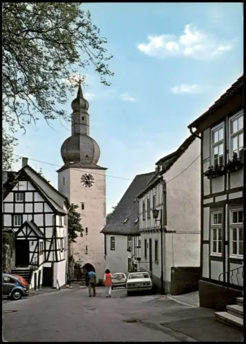Arnsberg Schloßstraße mit Glockenturm, Autos u.a. VW Käfer u. Opel Kadett 1981