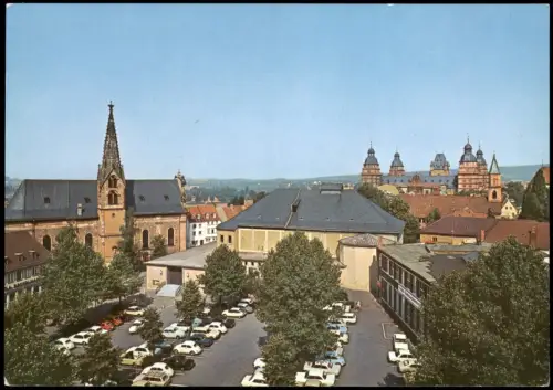 Aschaffenburg Auto Parkplatz Muttergottes Pfarrkirche und Stadttheater. 1975