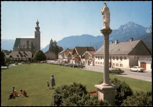 Anger (Berchtesgadener Land Oberbayern) Dorfplatz Mariensäule Kinder Autos 1970