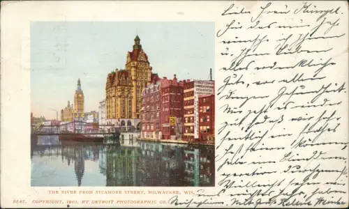 Postcard Milwaukee The river from Sycamore Street 1905