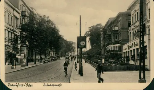 Ansichtskarte Frankfurt (Oder) Bahnhofstraße Uhr Litfasssäule 1939