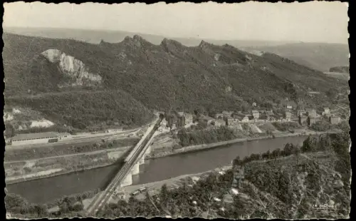 Château-Regnault-Bogny-sur-Meuse  von Château-Regnault mit den Felsen  1950