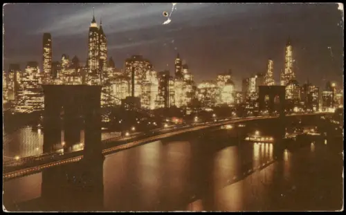New York City Brooklyn Bridge bei Nacht mit Skyline von New York 1965