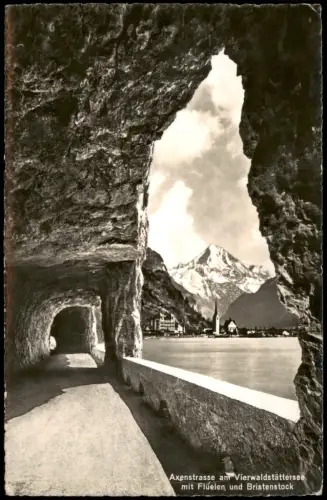 Flüelen Axenstrasse am Vierwaldstättersee mit Flüelen und Bristenstock 1917