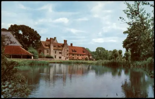 Postcard Hailsham Michelham Priory mit Wassergraben 1970