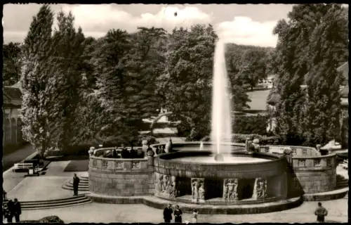 Ansichtskarte Bad Nauheim Sprudelhof mit Springbrunnen 1958