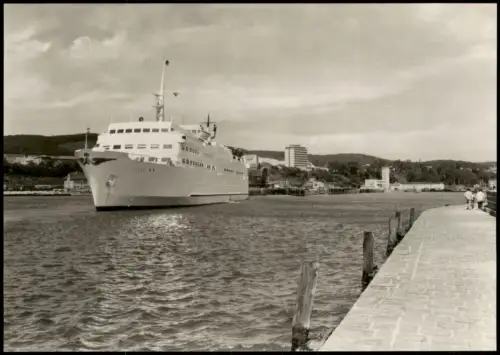 Sassnitz Rügen DDR AK Hafen mit auslaufender Schwedenfähre Skane 1974