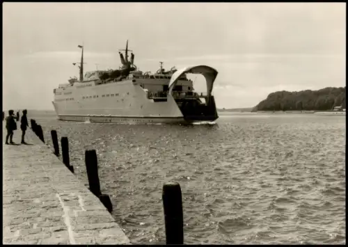 Sassnitz Rügen DDR AK Hafen Rügen Schwedenfähre Fährschiff „Skane" 1974