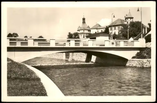 Neuhaus / Böhmen Jindřichův Hradec Stradtpartie und Brücke 1962