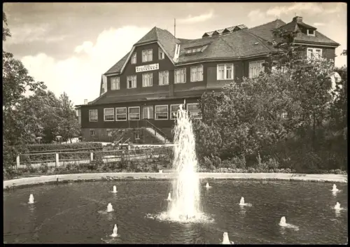 Oberhof (Thüringen) FDGB-Erholungsheim Stachanow mit Springbrunnen 1966