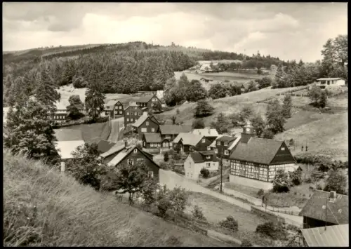 Ansichtskarte Vesser-Suhl Ortsansicht mit Fachwerkkirche 1977