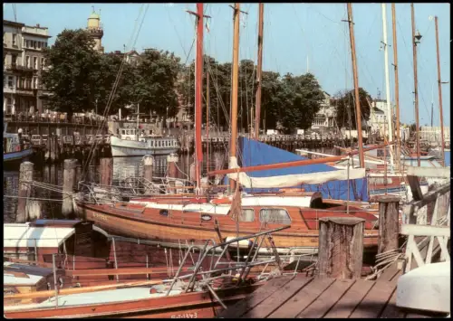 Warnemünde-Rostock Am Alten Strom - Yachthafen mit vielen Segelbooten 1981