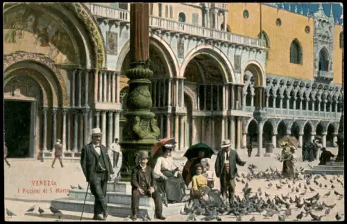 Venedig Venezia VENEZIA Piccioni di S. Marco, Leute füttern Tauben 1910